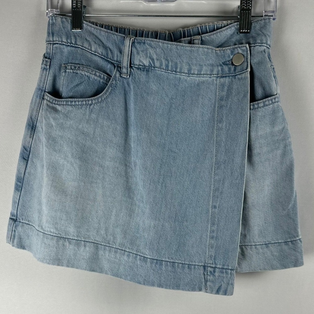 Uniqlo Drapey Denim Skort S Blue Asymmetrical Wrap Front Sporty Coastal Preppy